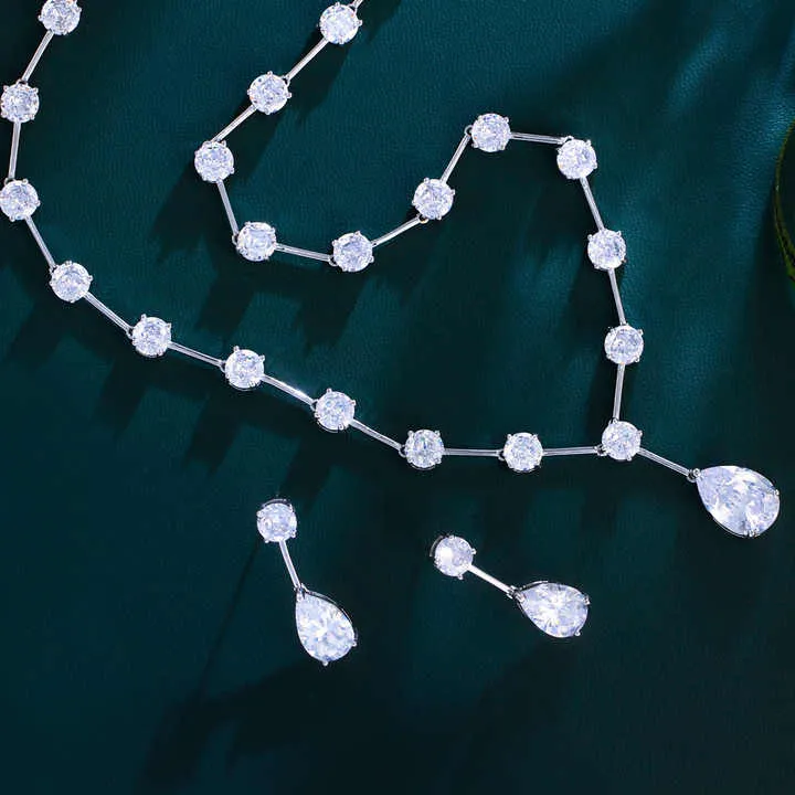 طقم مجوهرات زفاف كبير على شكل قطرة ماءLarge Water Drop Wedding Jewelry Set