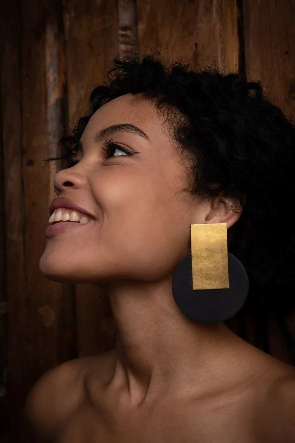 Evony  Gold   Black Earrings