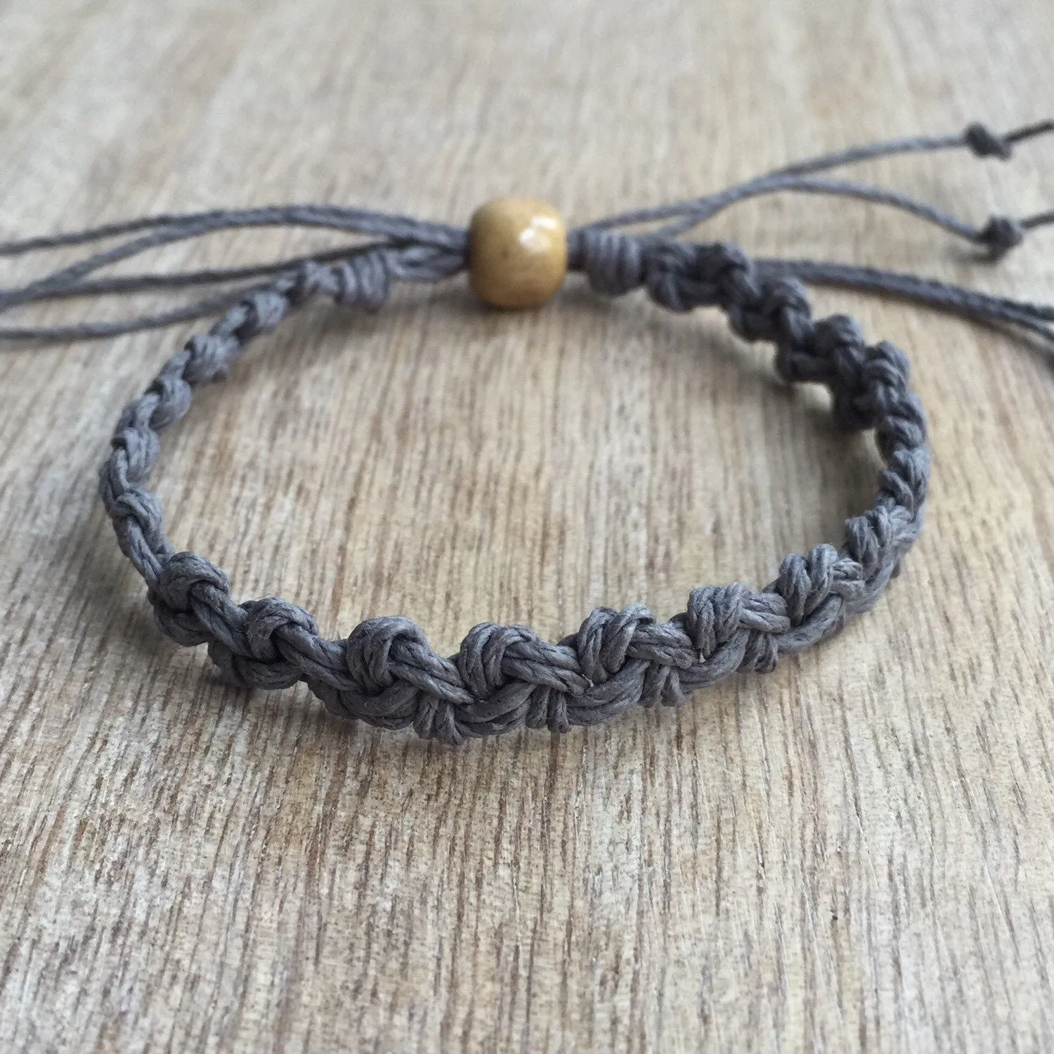 Shell Key Gray Hemp Anklet